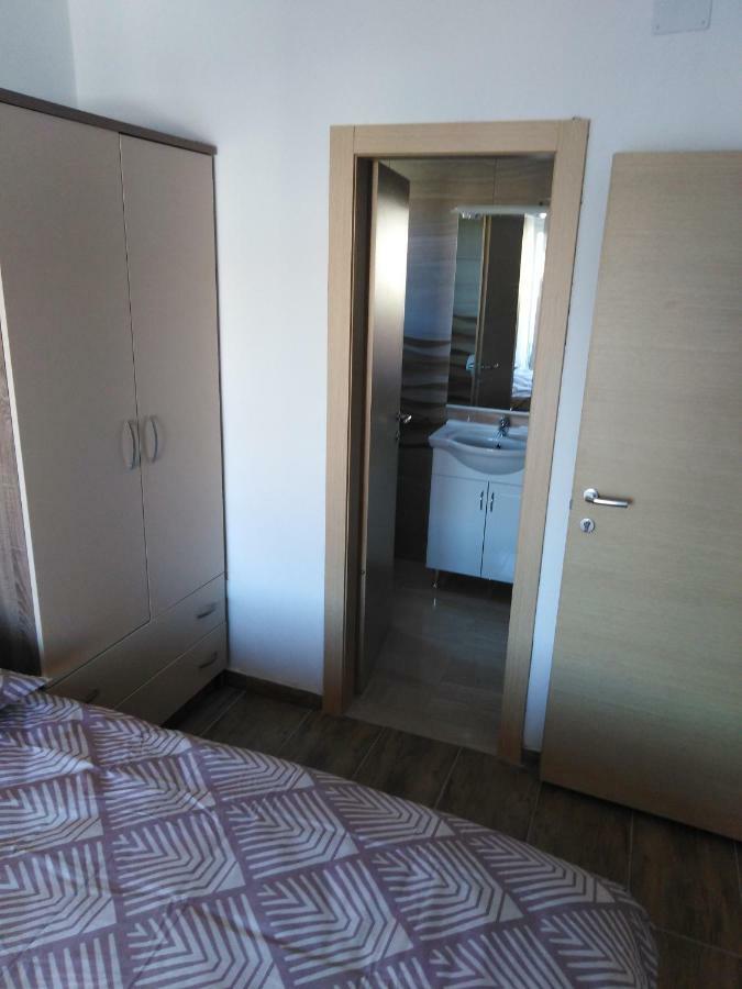 Apartments Nediljko & Mila Ζαντάρ Εξωτερικό φωτογραφία